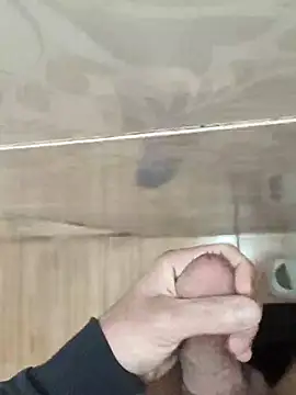 ssikerek23 online show from November 2025 01:07:02 AM