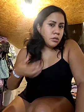 Snapshot of KasiaVenus_ chatting on February 2025 04:01:02 AM KasiaVenus online show from February 2025 04:01:02 AM