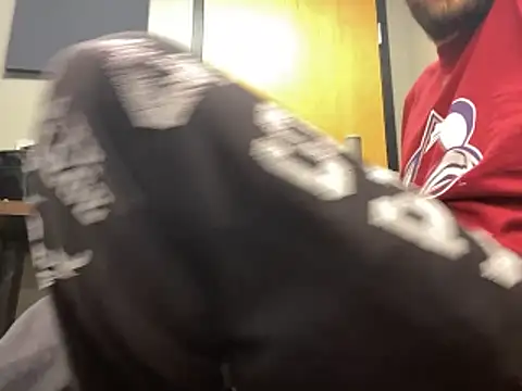 Snapshot of denverfwb chatting on November 2025 10:43:02 PM denverfwb online show from November 2025 10:43:02 PM