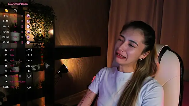 DarlaLike online show from September 2025 04:05:02 AM