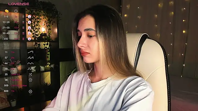 DarlaLike online show from November 2025 03:45:02 AM