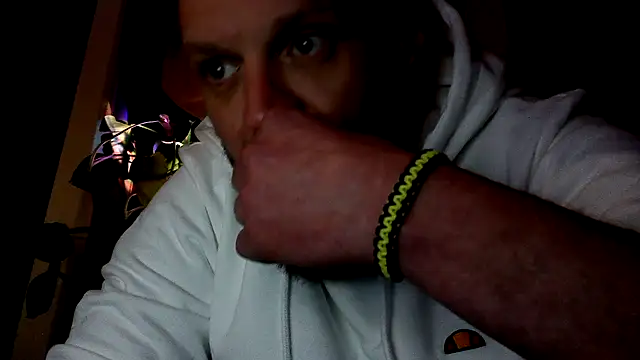 donhulio482 online show from March 2025 01:38:02 AM