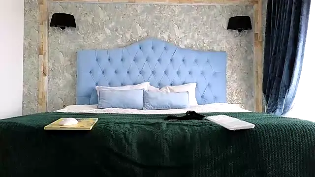 Snapshot of Blanca1 chatting on November 2025 10:26:01 AM Blanca1 online show from November 2025 10:26:01 AM