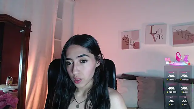 madisex s online show from October 2025 12:24:02 PM