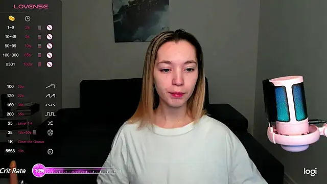 MiaThaine online show from December 2024 08:51:02 PM