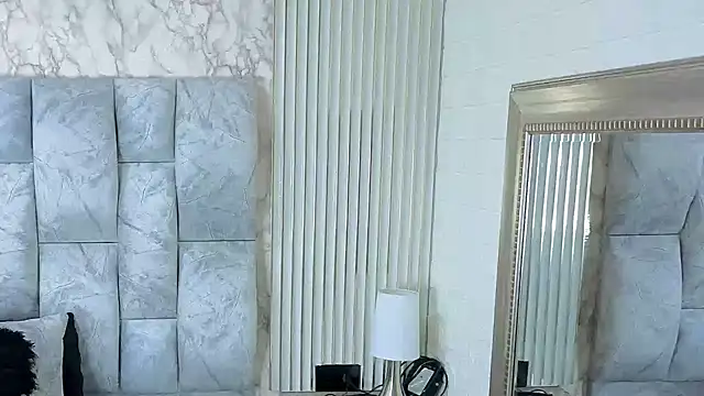 charlotte  G online show from October 2025 11:07:02 AM