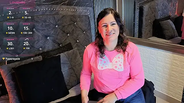 charlotte  G online show from February 2026 10:25:02 AM