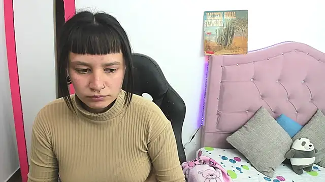 Katalina novoa online show from February 2025 09:56:02 PM