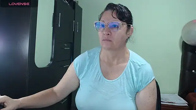 Snapshot of hairyglad69 chatting on February 2025 01:50:01 PM hairyglad69 online show from February 2025 01:50:01 PM