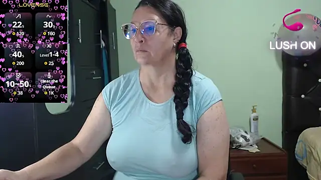 Snapshot of hairyglad69 chatting on October 2025 02:47:01 PM hairyglad69 online show from October 2025 02:47:01 PM