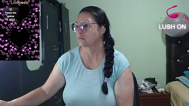 Snapshot of hairyglad69 chatting on October 2025 01:56:02 PM hairyglad69 online show from October 2025 01:56:02 PM