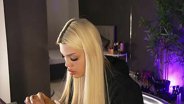 shayblonde online show from March 2025 04:43:02 AM