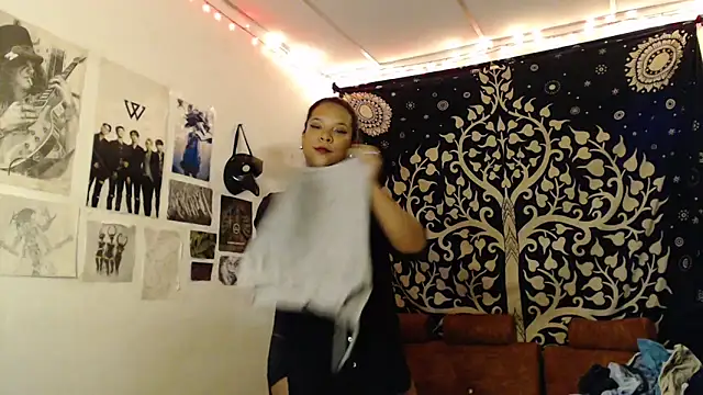 Kimber 666 online show from March 2025 12:31:01 AM