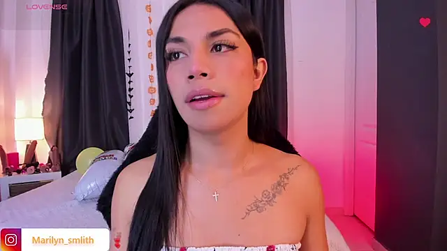 MarilynSmIith online show from October 2025 12:02:01 PM