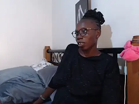 Sweet Bear online show from February 2025 10:53:01 AM