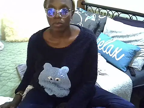Snapshot of Sweet_Bear chatting on June 2026 05:41:01 PM Sweet Bear online show from June 2026 05:41:01 PM