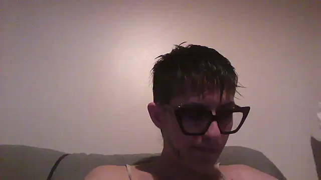 Snapshot of nickfxx chatting on October 2025 12:10:02 AM nickfxx online show from October 2025 12:10:02 AM