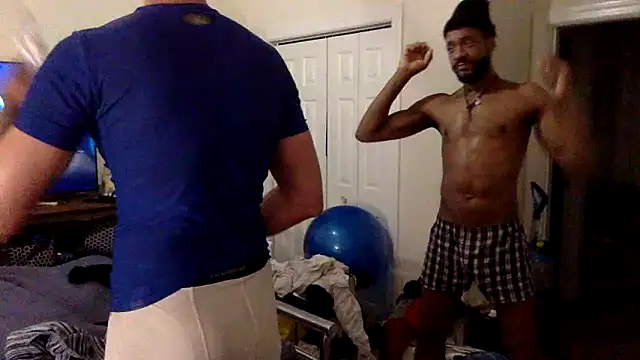 TheOnlyTwinTowers online show from December 2024 10:07:01 AM