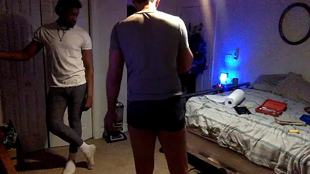 TheOnlyTwinTowers online show from February 2025 07:47:02 AM