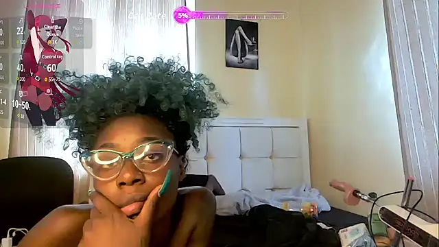 Lunarfreaky online show from September 2025 04:57:02 AM