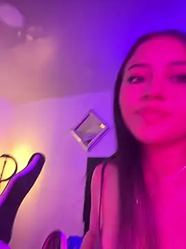 abbymnd online show from December 2024 07:25:02 PM