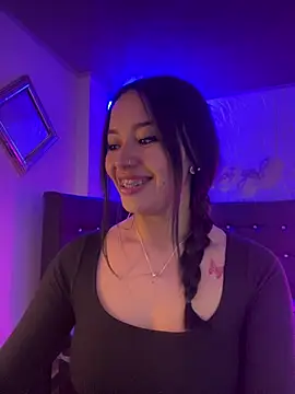 abbymnd online show from December 2024 04:36:01 PM