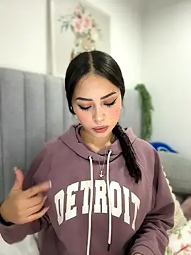 abbymnd online show from October 2025 10:53:02 PM