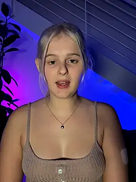 Allylove03 online show from November 2025 07:29:01 PM