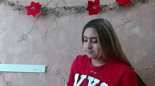 Snapshot of Miabonnett_ chatting on December 2024 01:43:02 PM Miabonnett online show from December 2024 01:43:02 PM
