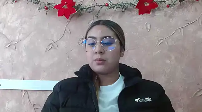 Snapshot of Miabonnett_ chatting on January 2025 02:03:01 PM Miabonnett online show from January 2025 02:03:01 PM