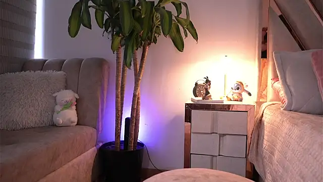  Andyy   online show from March 2026 10:14:02 PM