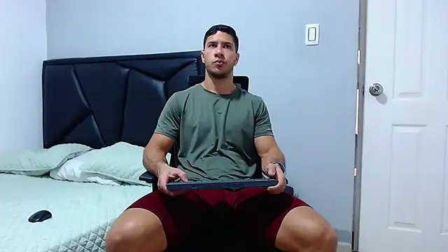 Snapshot of JJ_Shelby chatting on March 2025 04:29:02 PM JJ Shelby online show from March 2025 04:29:02 PM