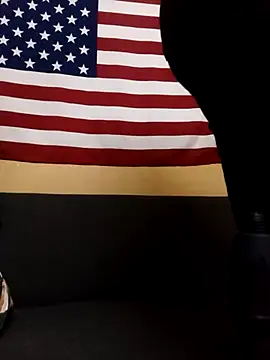 Snapshot of freaky_belle chatting on October 2025 05:13:02 PM freaky belle online show from October 2025 05:13:02 PM