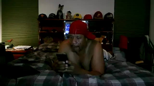 Snapshot of pimpdaddy4ever chatting on October 2025 04:01:02 AM pimpdaddy4ever online show from October 2025 04:01:02 AM