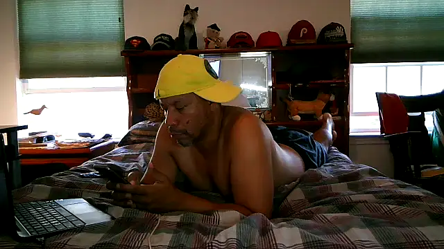 Snapshot of pimpdaddy4ever chatting on November 2025 07:49:02 PM pimpdaddy4ever online show from November 2025 07:49:02 PM