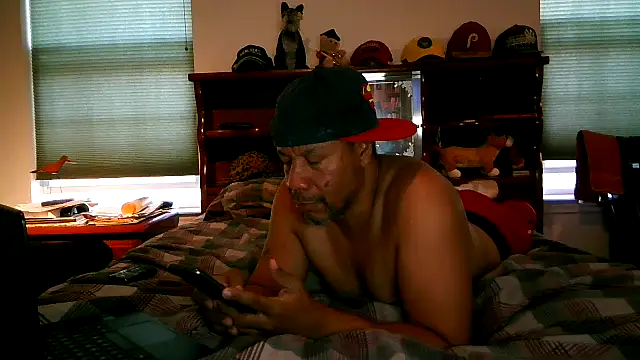 Snapshot of pimpdaddy4ever chatting on November 2025 06:02:01 PM pimpdaddy4ever online show from November 2025 06:02:01 PM