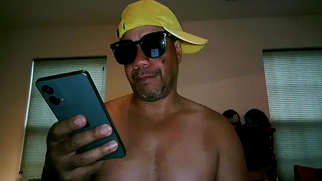 pimpdaddy4ever online show from April 2026 06:10:01 PM