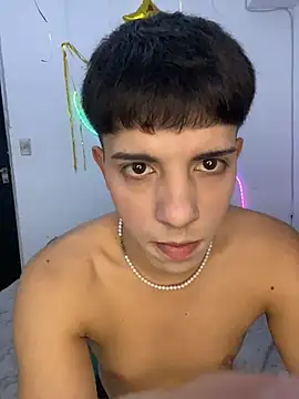 matiasgaleano online show from April 2026 09:57:02 PM