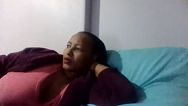 BabeAssXX online show from October 2025 05:44:02 PM