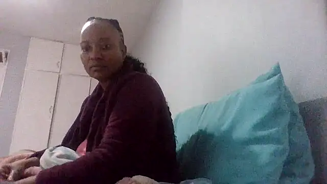 BabeAssXX online show from December 2025 05:13:01 AM