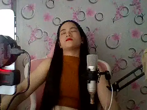 Snapshot of Nana-68 chatting on February 2025 12:57:02 PM Nana-68 online show from February 2025 12:57:02 PM