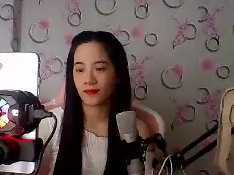 Snapshot of Nana-68 chatting on February 2025 12:55:02 PM Nana-68 online show from February 2025 12:55:02 PM