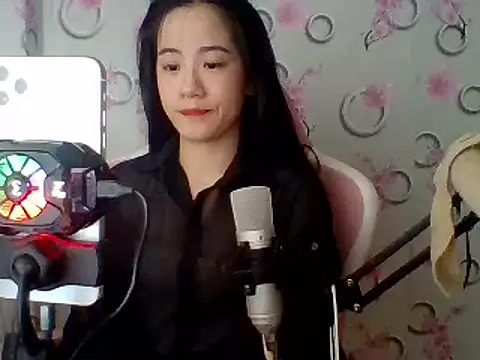 Snapshot of Nana-68 chatting on March 2025 01:06:02 PM Nana-68 online show from March 2025 01:06:02 PM