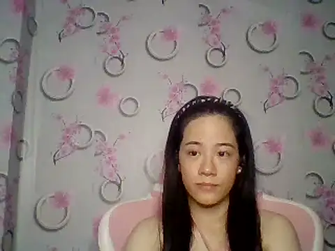 Snapshot of Nana-68 chatting on September 2025 01:49:02 PM Nana-68 online show from September 2025 01:49:02 PM