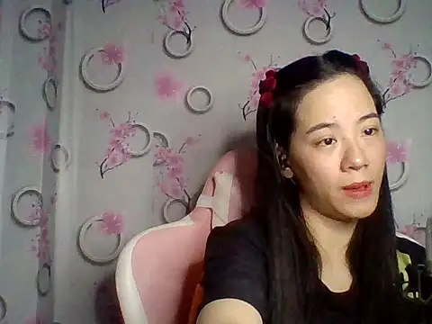 Snapshot of Nana-68 chatting on October 2025 03:24:02 PM Nana-68 online show from October 2025 03:24:02 PM