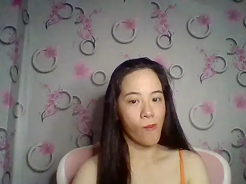 Snapshot of Nana-68 chatting on November 2025 01:57:02 PM Nana-68 online show from November 2025 01:57:02 PM