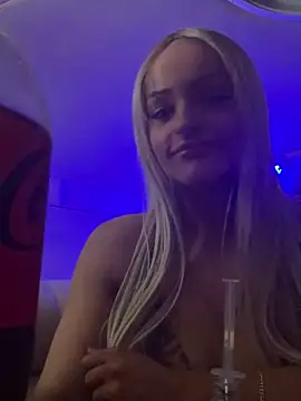 Snapshot of stenzxx chatting on December 2024 05:51:02 PM stenzxx online show from December 2024 05:51:02 PM