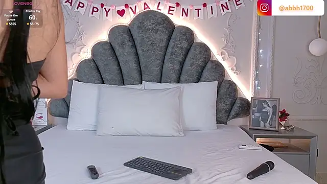 AbbyHank online show from February 2025 02:44:02 PM