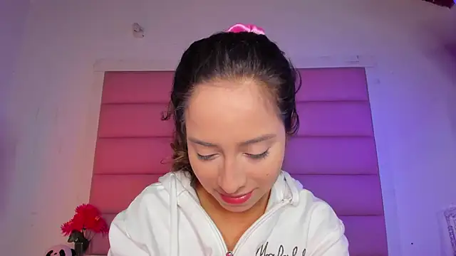 little-Emma online show from January 2026 03:34:01 AM