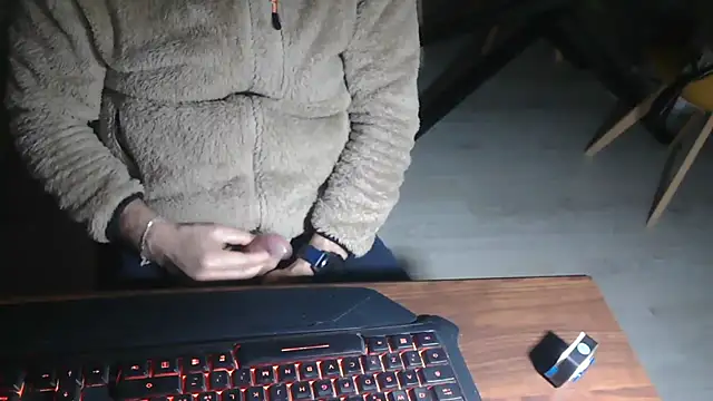 Adri gard online show from March 2026 09:32:01 PM